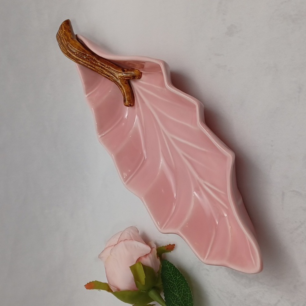 MCM 1950's Leaf Dish Vintage Dish Miramar of Calif. Mid-Century Modern Decor